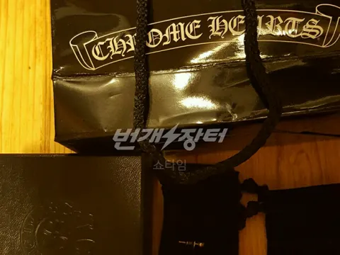 크롬하츠 다이아 정품 귀걸이