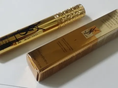 입생로랑 마스카라 입니다.^^
