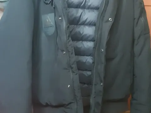 디스커버리 숏패딩