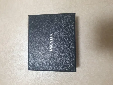프라다 머니클립 반지갑
