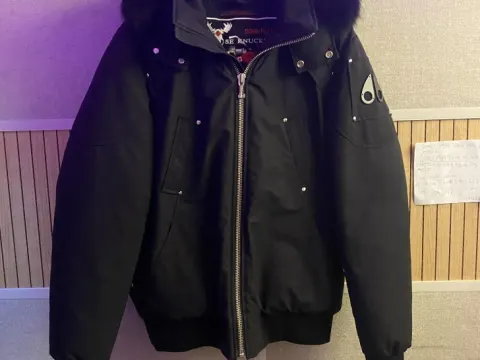 무스너클 19fw xl사이즈 급쳐 합니다