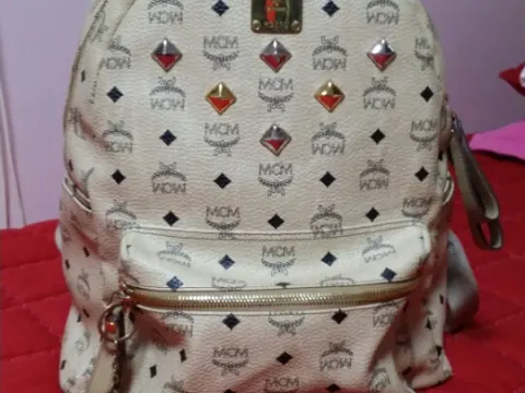 MCM 미디움 백팩