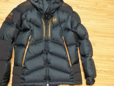 코오롱스포츠 밴텀 블랙105 판매합니다.