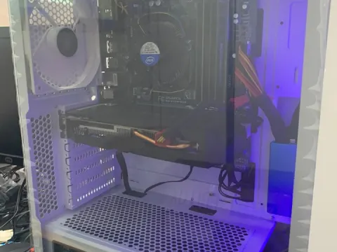 i5-6400/램16G/GTX 1060 3G/SSD120G/HDD500G 본체 팝니다
