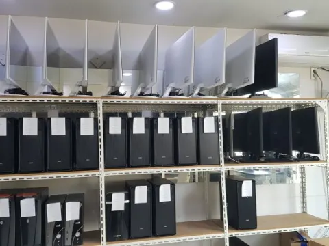 중고 컴퓨터팜니다~사무용~모니터~23~24대량