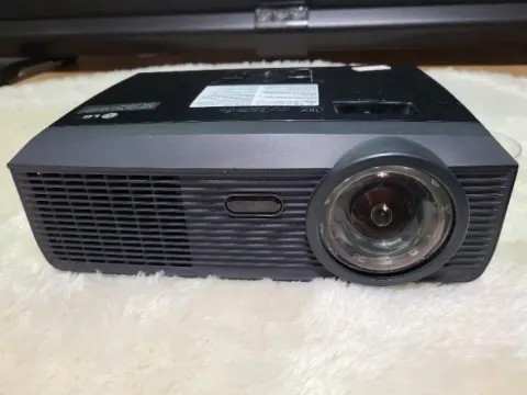 엘지 BW286-SD 중고빔프로젝터 초단초점 재고물량이없는 귀한물건