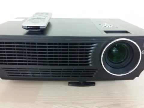 LG- BX501G/ 5000안시 / BX401A DLP 방식/4000안시 팝니다