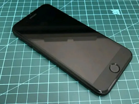아이폰 7 블랙 128GB 북미판
