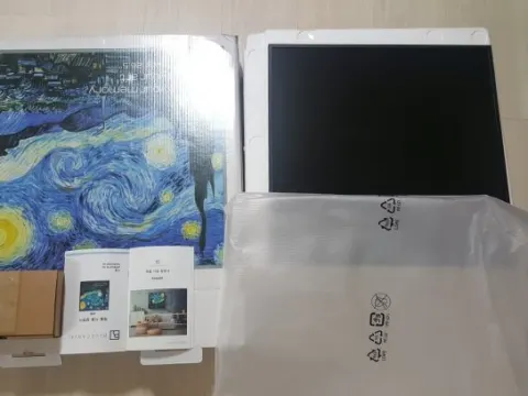 블루캔버스 디지털 전자액자 미사용품 반값에 판매합니다
