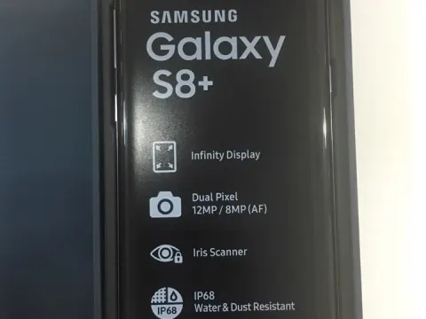 64기가 갤럭시s8플러스 팝니다(삼성.LG.애플 전기좀 팝니다)