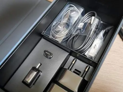 256기가 노트8 팝니다 (삼성.LG.애플 전기종 팝니다)