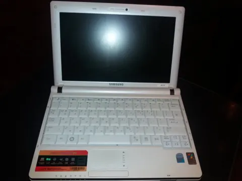삼성 NC10 Intel atom 1.6ghz 2gb ram 160gb hd 10''
