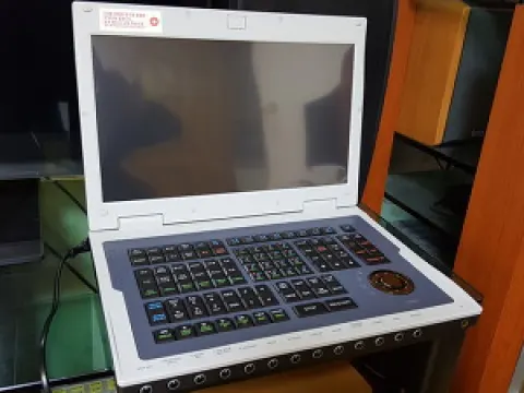 엘프 808 중고 반주기팝니다.