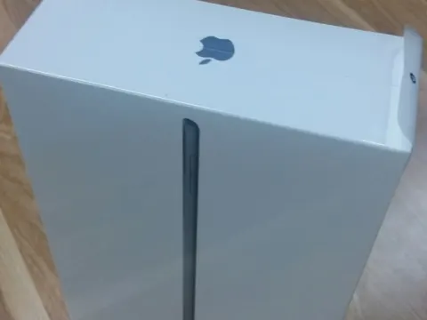 IPad Mini 5 64G(그레이 색상) 팝니다.