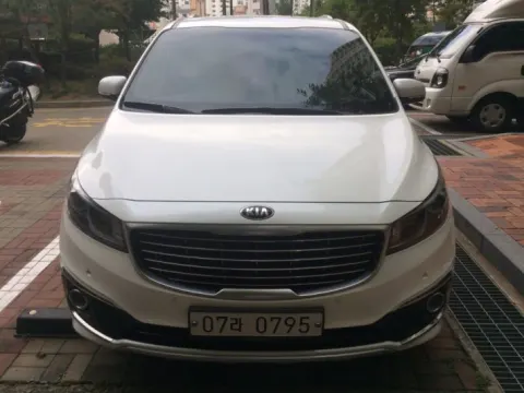 올뉴카니발 9인승 노블레스 판매합니다