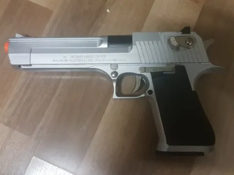 Double Hot Up Desert Eagle (아카데미)