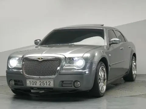 [중고차]크라이슬러 300c(1세대) 06년식 자동 14.8만km 680만원 팝니다