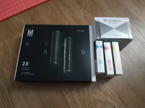 릴 하이브리드 2.0 블랙 +카트리지 9개 (90갑 분량) +믹스 콤보, 믹스, 프레소 각 10개피